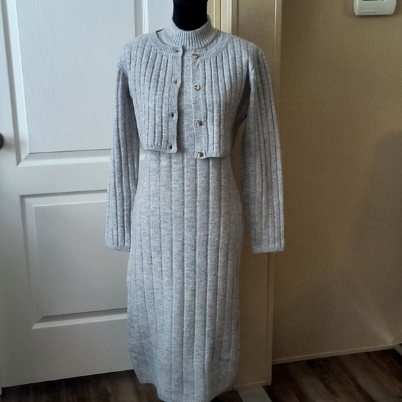 House of Harlow 1960 Dresses & Skirts - 𝅺HOUSE Of Harlow 1960 Two Piece Knitted Set- Dress and Jacket Size M